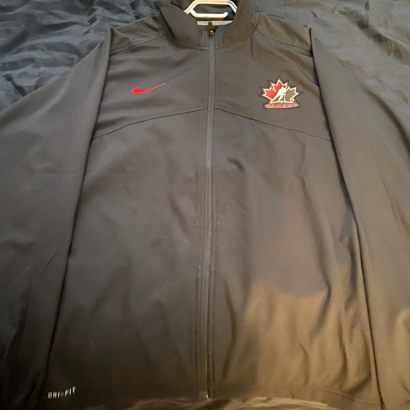 Hockey night in Canada jacket - Picture 1 of 3